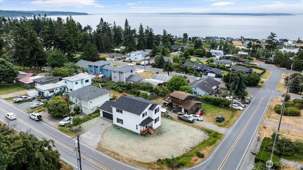 1240 Admirals Drive Coupeville WA 98239