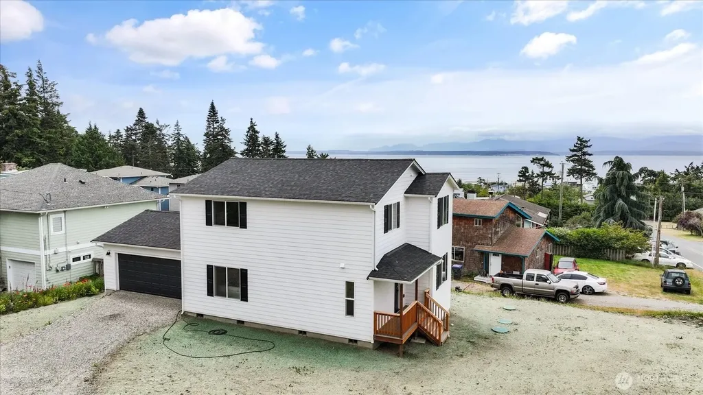 1240 Admirals Drive Coupeville WA 98239