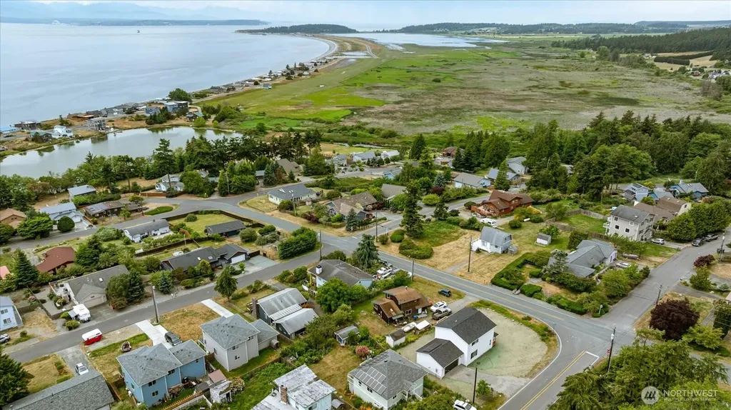 1240 Admirals Drive Coupeville WA 98239