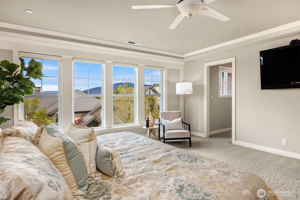 773 Summerhill Ridge Drive NW Issaquah WA 98027