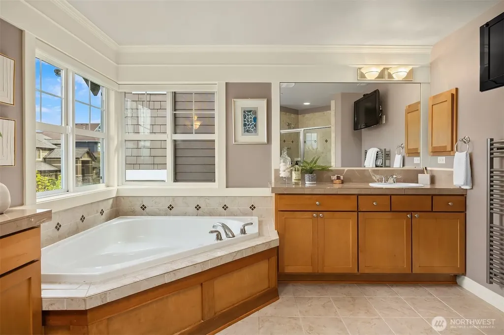 773 Summerhill Ridge Drive NW Issaquah WA 98027