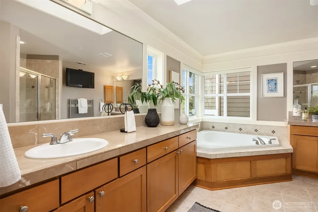 773 Summerhill Ridge Drive NW Issaquah WA 98027