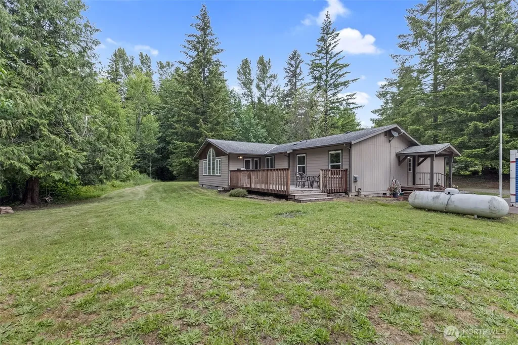 39322 310th Avenue SE Enumclaw WA 98022