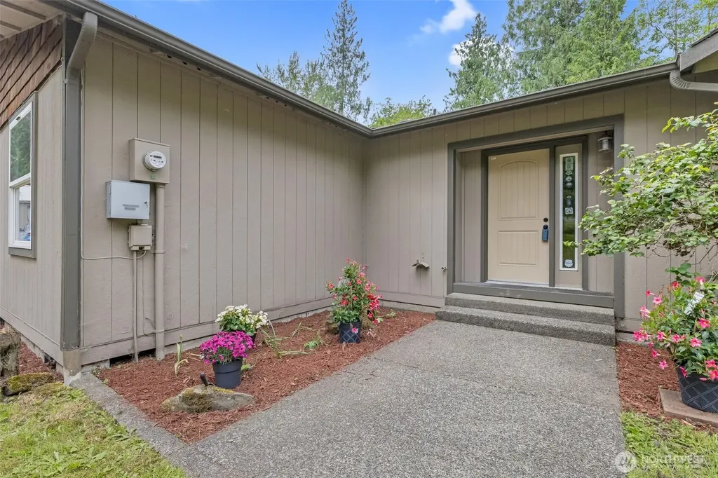 39322 310th Avenue SE Enumclaw WA 98022