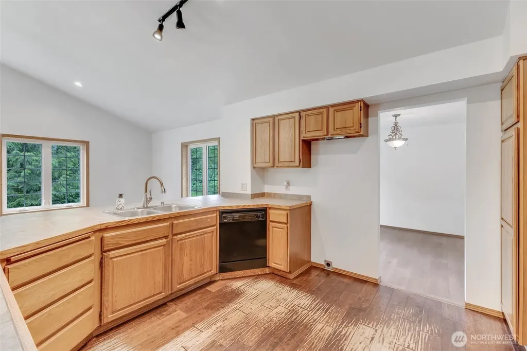 39322 310th Avenue SE Enumclaw WA 98022