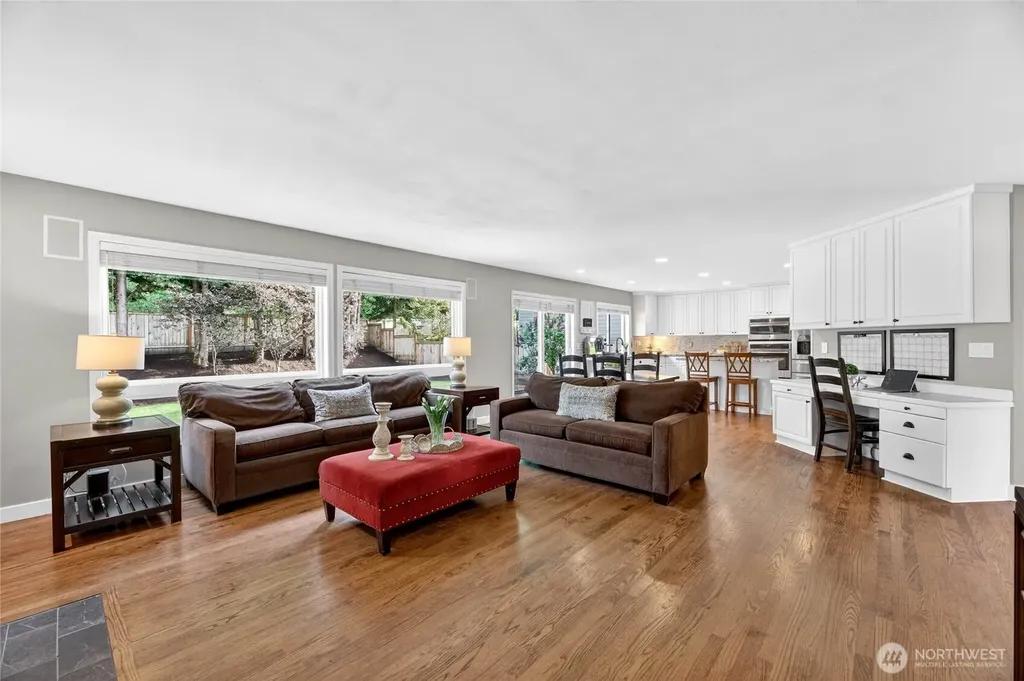 24861 NE 1st Place Sammamish WA 98074