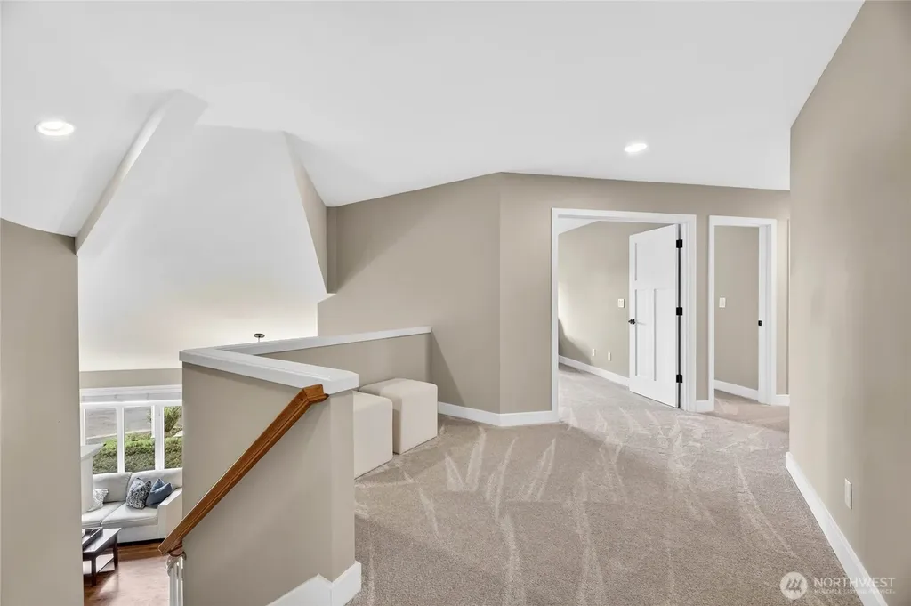 24861 NE 1st Place Sammamish WA 98074