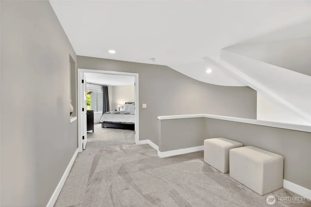 24861 NE 1st Place Sammamish WA 98074