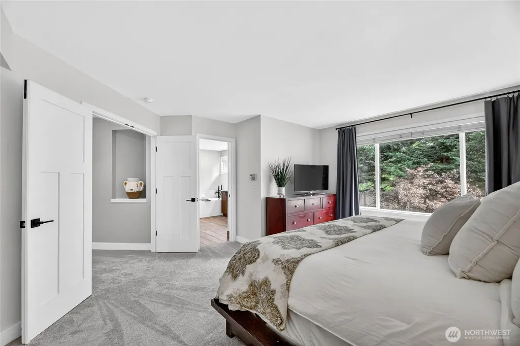 24861 NE 1st Place Sammamish WA 98074