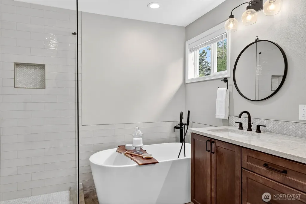 24861 NE 1st Place Sammamish WA 98074