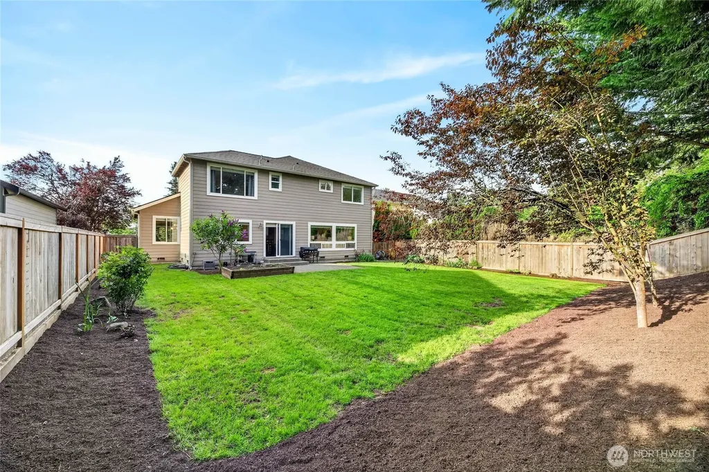 24861 NE 1st Place Sammamish WA 98074