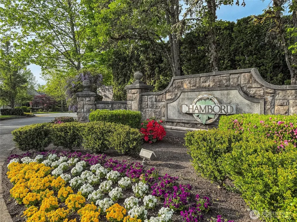 24861 NE 1st Place Sammamish WA 98074