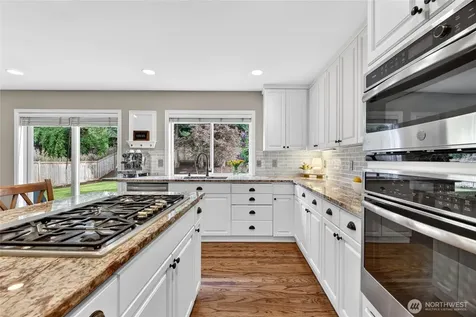 24861 NE 1st Place Sammamish WA 98074