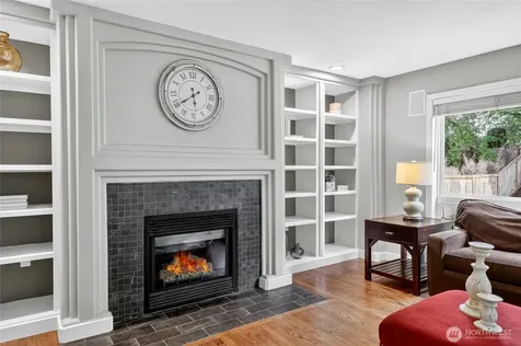 24861 NE 1st Place Sammamish WA 98074