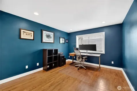 24861 NE 1st Place Sammamish WA 98074