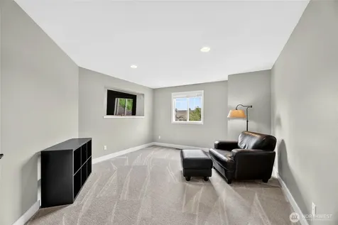 24861 NE 1st Place Sammamish WA 98074