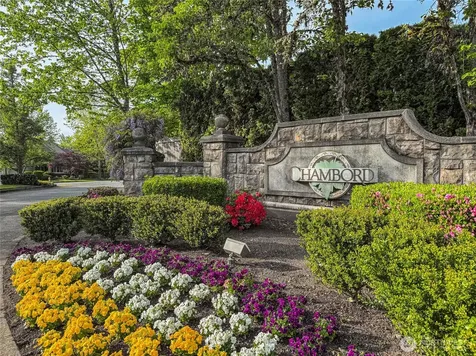 24861 NE 1st Place Sammamish WA 98074