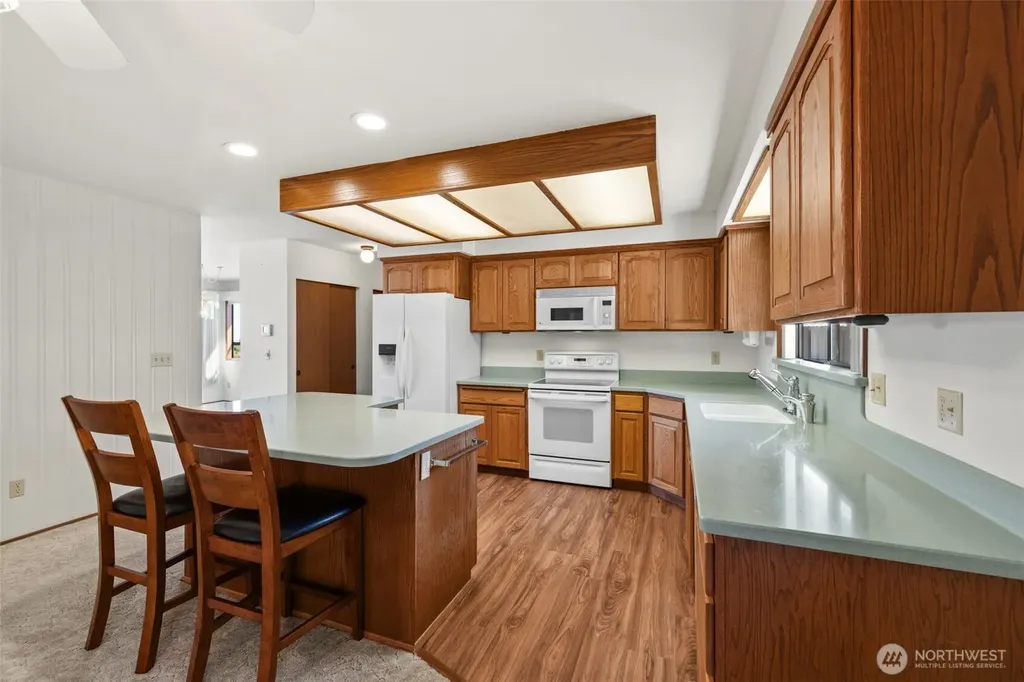 1356 E 8th Street Port Angeles WA 98362