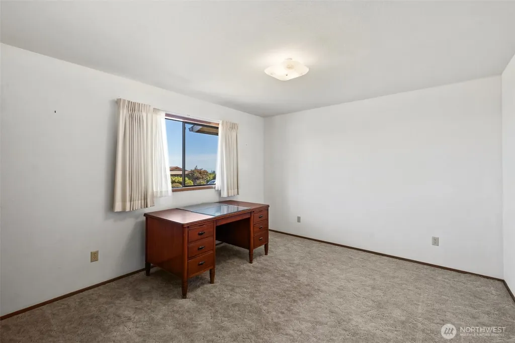 1356 E 8th Street Port Angeles WA 98362