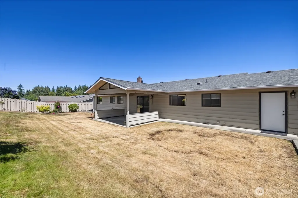 1356 E 8th Street Port Angeles WA 98362