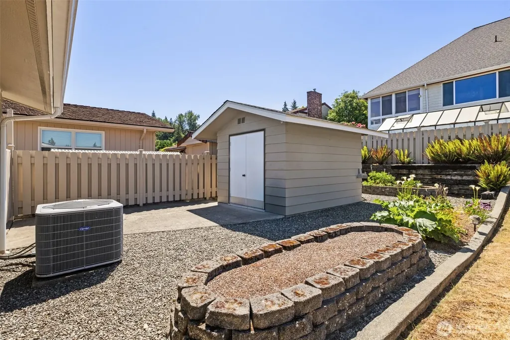 1356 E 8th Street Port Angeles WA 98362