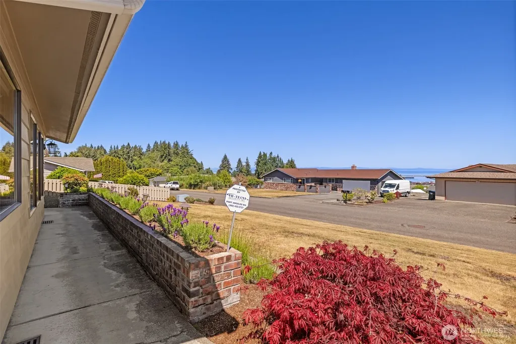 1356 E 8th Street Port Angeles WA 98362