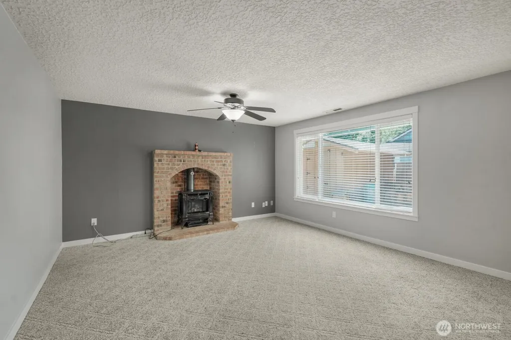 305 NE 12th Street Battle Ground WA 98604
