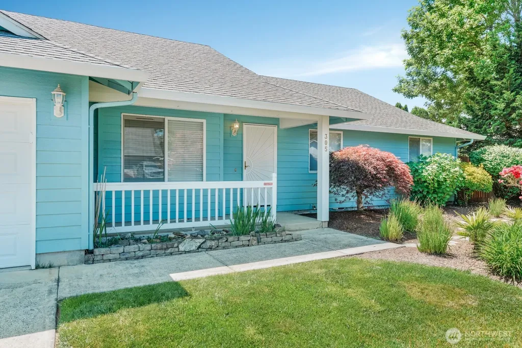 305 NE 12th Street Battle Ground WA 98604