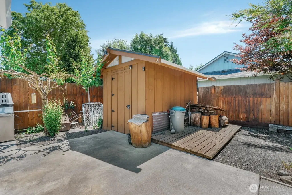 305 NE 12th Street Battle Ground WA 98604