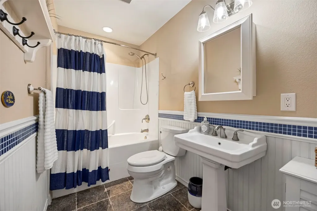 4121 Saltspring Drive Ferndale WA 98248