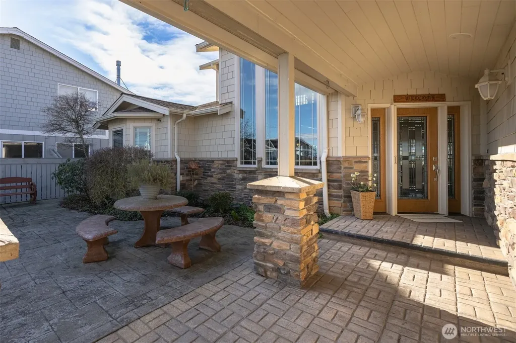 4121 Saltspring Drive Ferndale WA 98248
