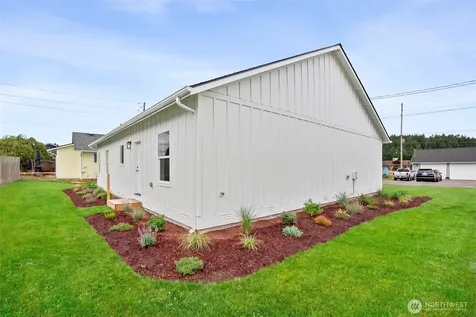 475 Garfield Ave E Tenino WA 98589