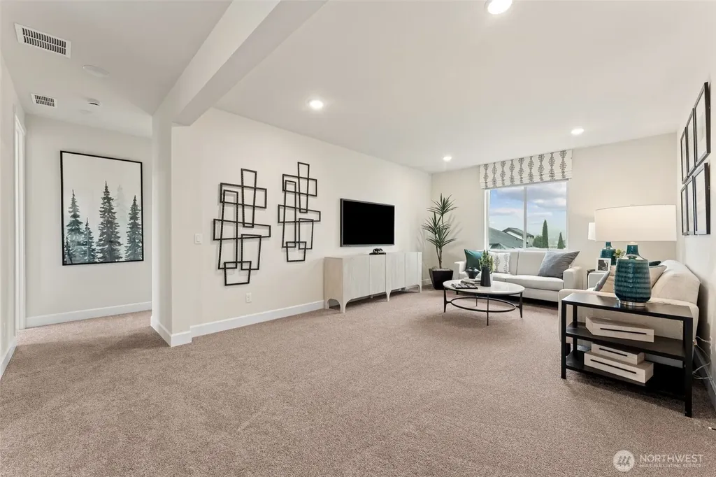 2218 Oak Court Milton WA 98354