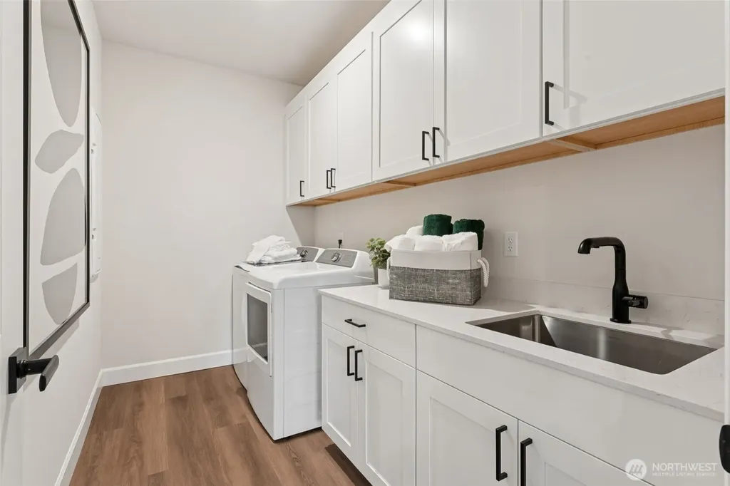 2218 Oak Court Milton WA 98354