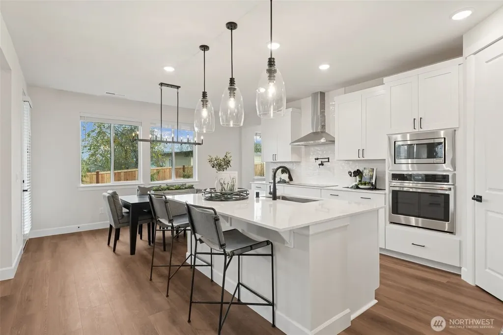 2218 Oak Court Milton WA 98354