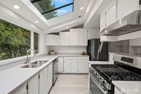 12005 NE 134th Place Kirkland WA 98034