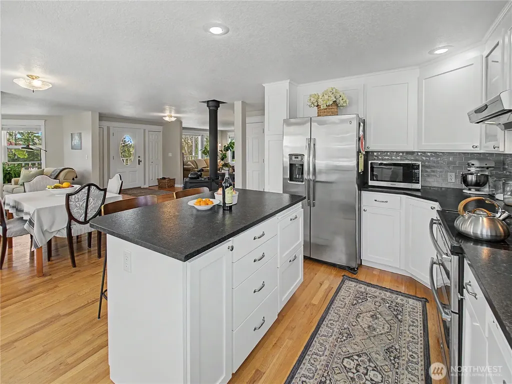 27721 SE 400th Way Enumclaw WA 98022