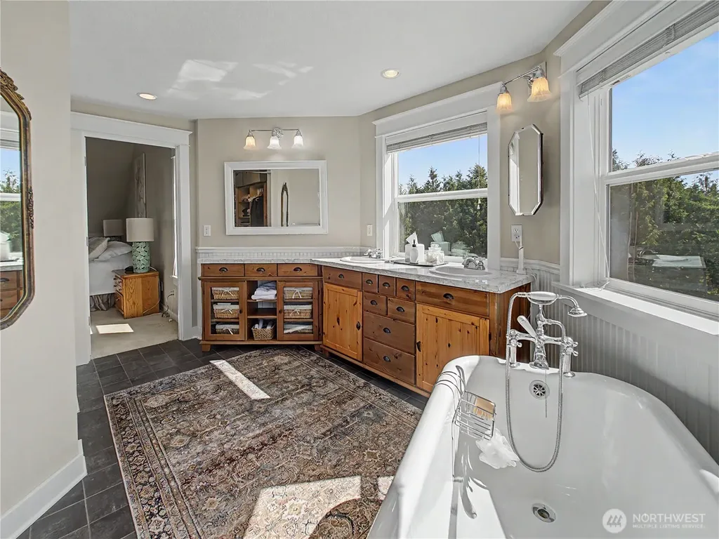 27721 SE 400th Way Enumclaw WA 98022