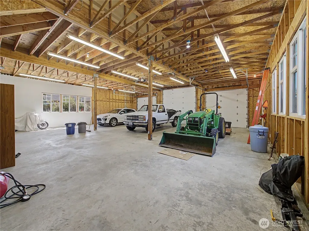 27721 SE 400th Way Enumclaw WA 98022