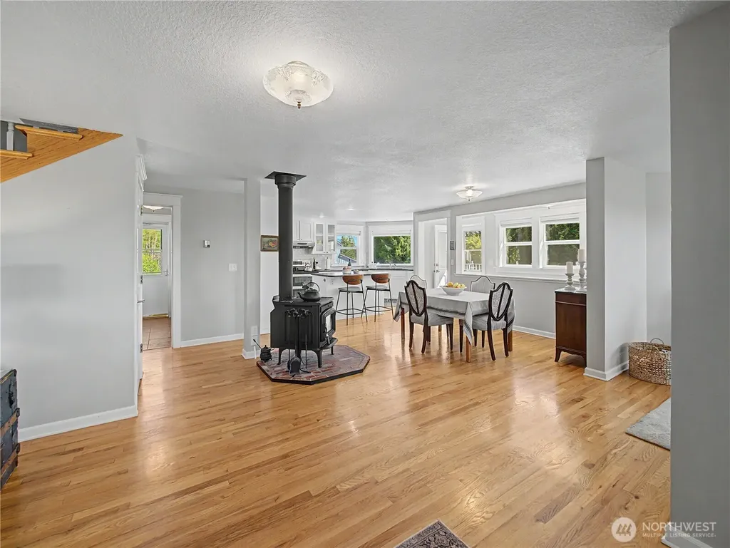27721 SE 400th Way Enumclaw WA 98022