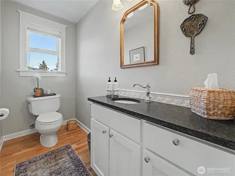 27721 SE 400th Way Enumclaw WA 98022