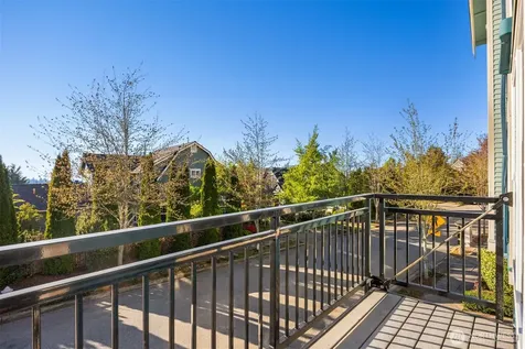 1936 17th Avenue NE Issaquah WA 98029