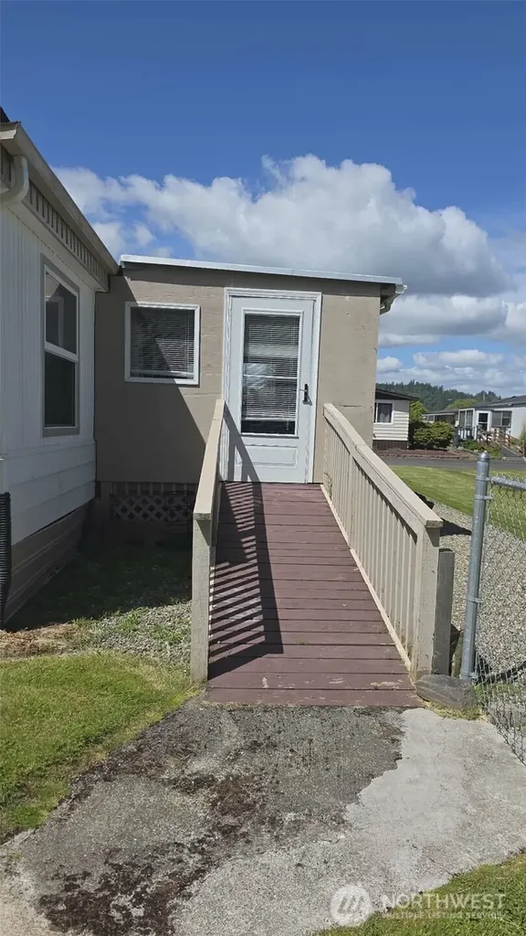 218 Ho Hum Lane Aberdeen WA 98520