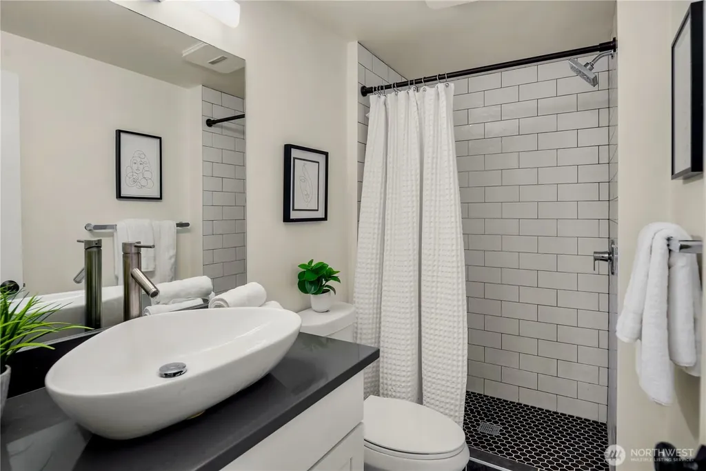 9258 24th Avenue SW Seattle WA 98106