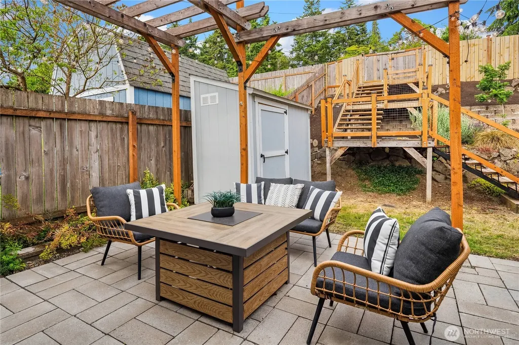 9258 24th Avenue SW Seattle WA 98106
