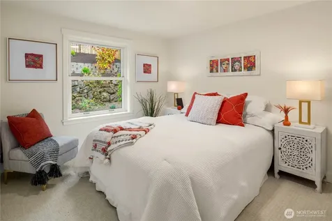 9258 24th Avenue SW Seattle WA 98106