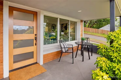 9258 24th Avenue SW Seattle WA 98106