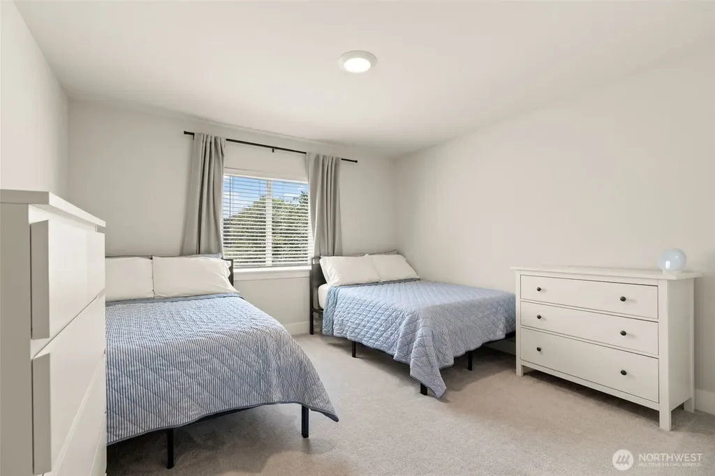 18804 14th Place W Lynnwood WA 98037