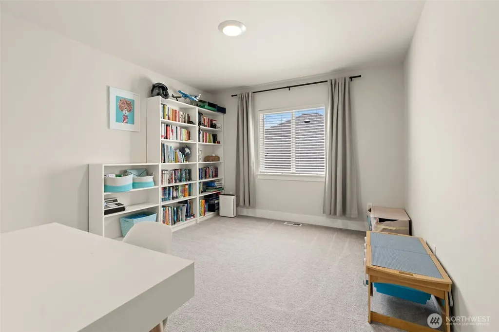 18804 14th Place W Lynnwood WA 98037