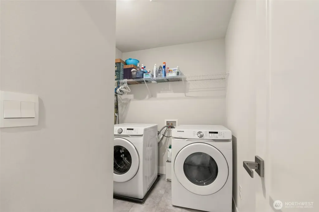 18804 14th Place W Lynnwood WA 98037